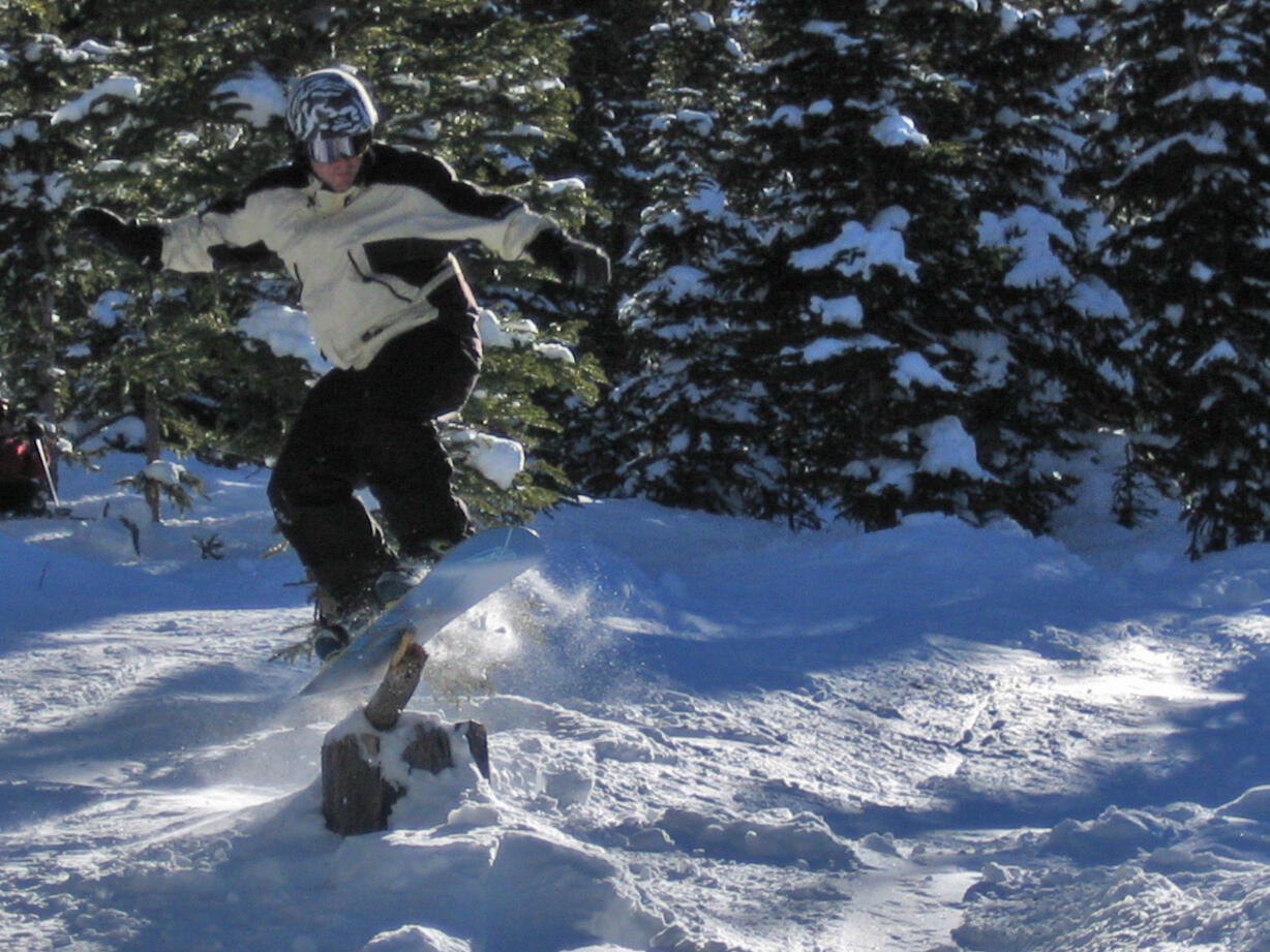 Image of Dr Dashe snowboarding